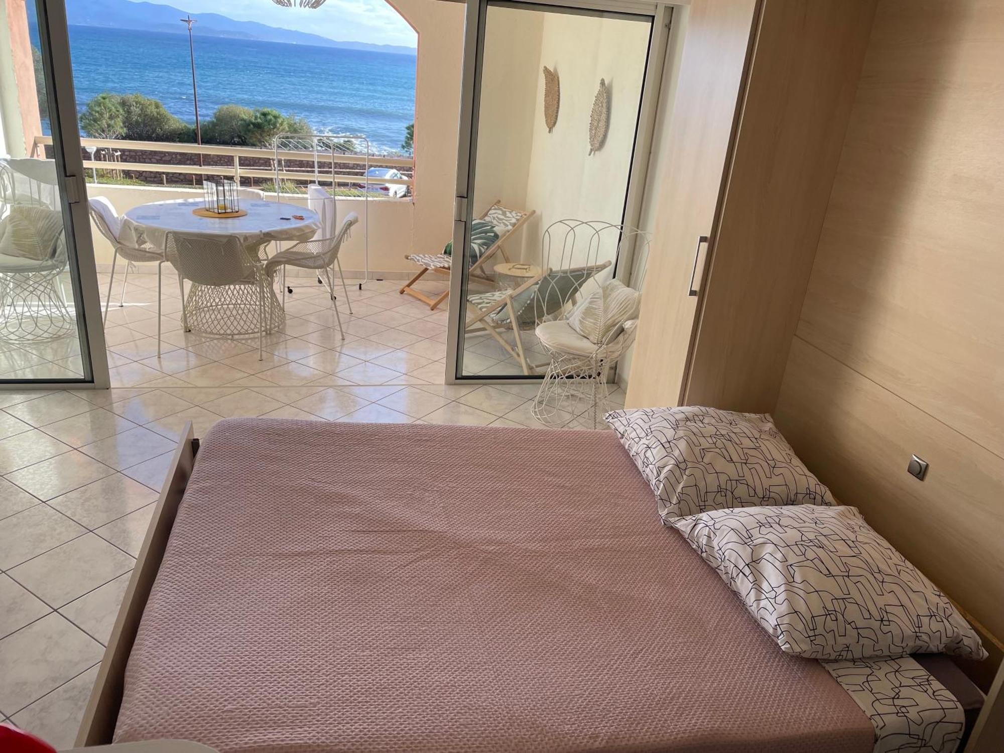 Apartment Superbe Pieds Dans L Eau Ajaccio Face A La De Sable Fin Route Des Iles Des Sanguinaires *